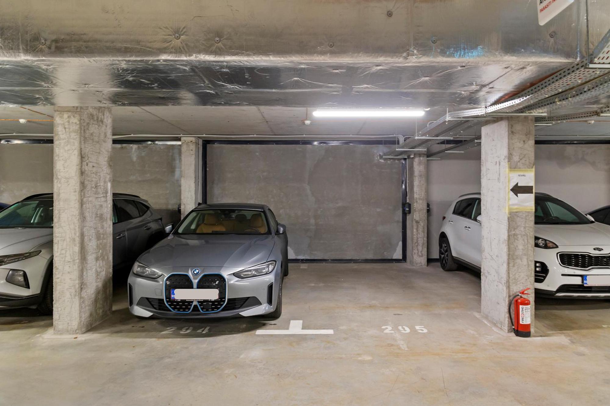 בוקרשט Mido Park Apartment With Private Parking & Self Check-In מראה חיצוני תמונה