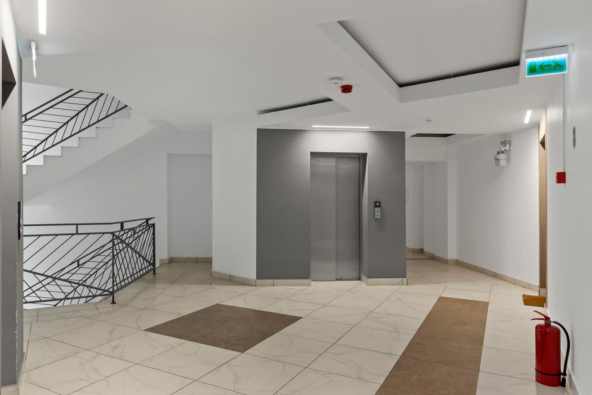 בוקרשט Mido Park Apartment With Private Parking & Self Check-In מראה חיצוני תמונה