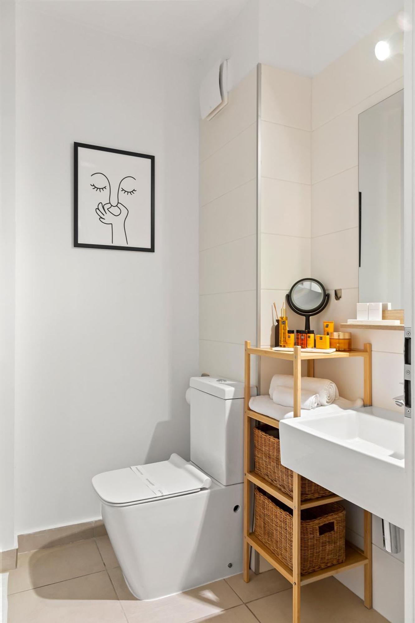 בוקרשט Mido Park Apartment With Private Parking & Self Check-In מראה חיצוני תמונה