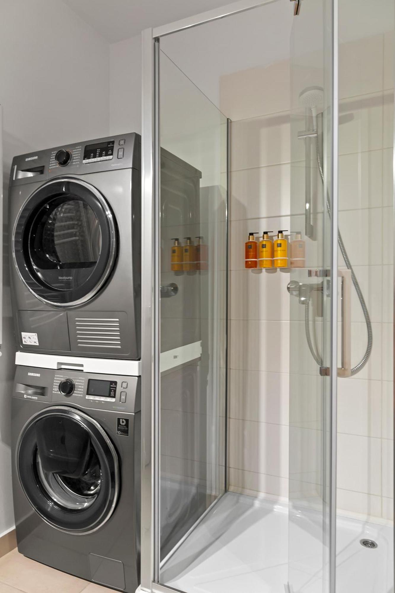בוקרשט Mido Park Apartment With Private Parking & Self Check-In מראה חיצוני תמונה